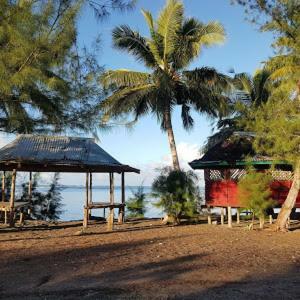 Sina Pj Beach Fales And Surf Hotel Apia Exterior photo